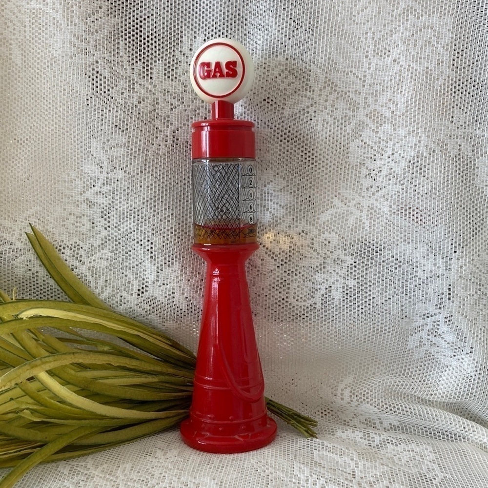 Vintage Avon Petro Pump Design Cologne Bottle. Wonderful condition/has cologne